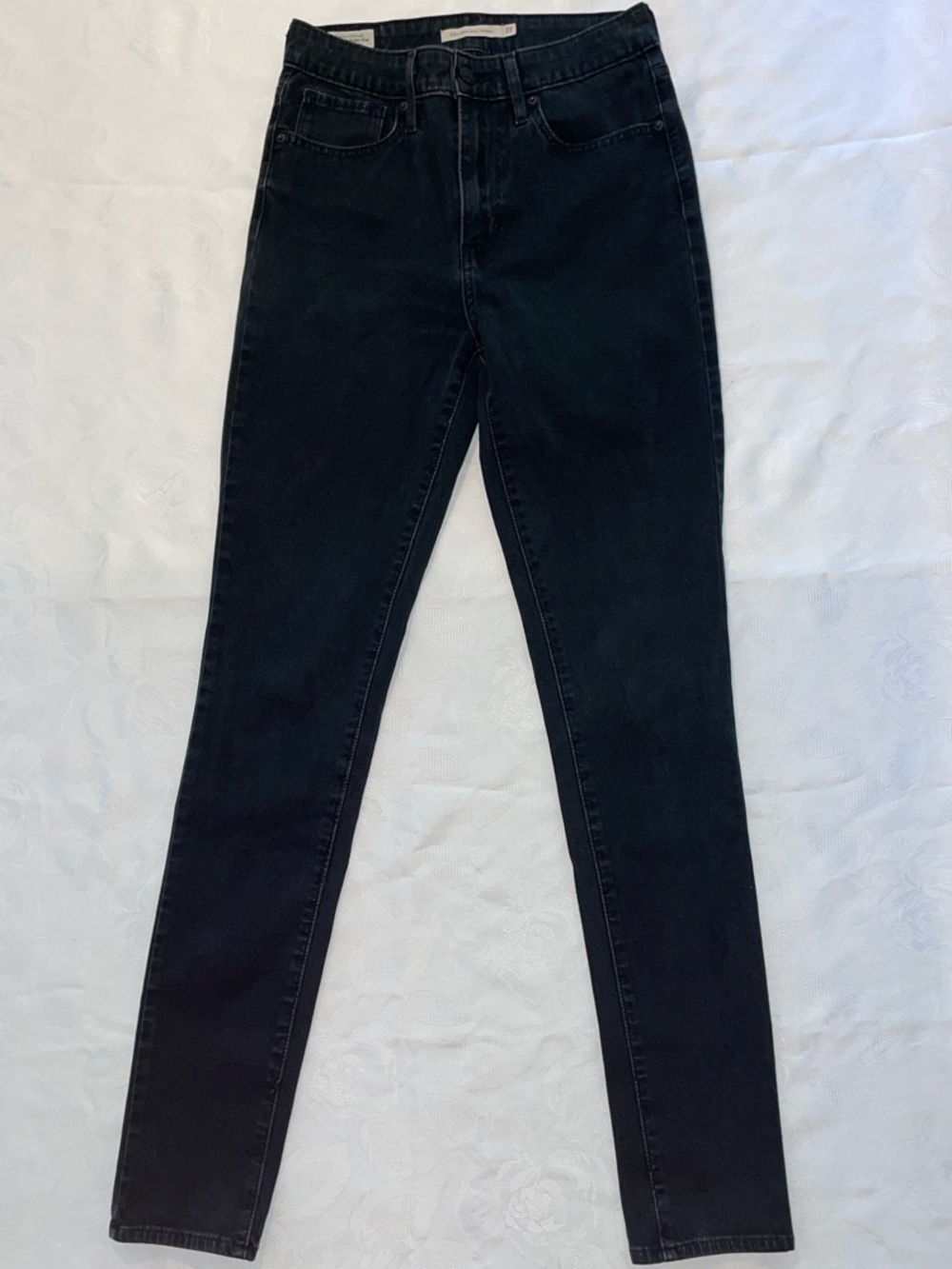 Levi's Black Women's Skinny Jeans - High Rise